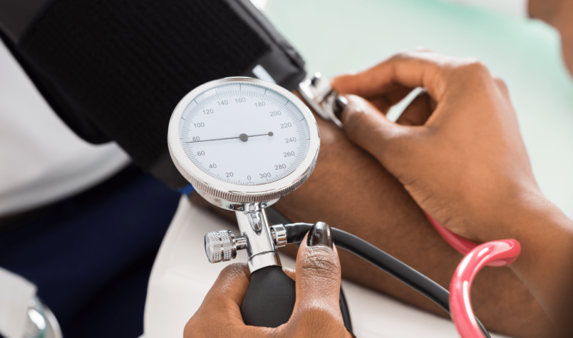 Traitement et prévention de l'hypertension artérielle de stade 1 et 2